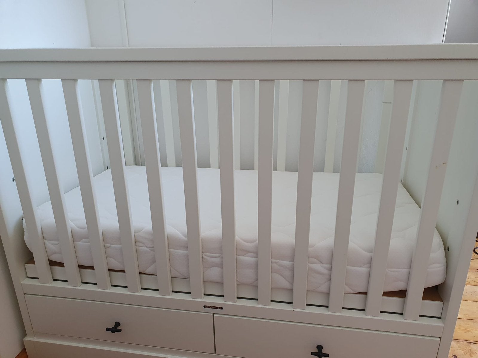 Ledikant, Kinderen en Baby's, Babywiegjes en Ledikanten, Ophalen of Verzenden, Zo goed als nieuw, Ledikant