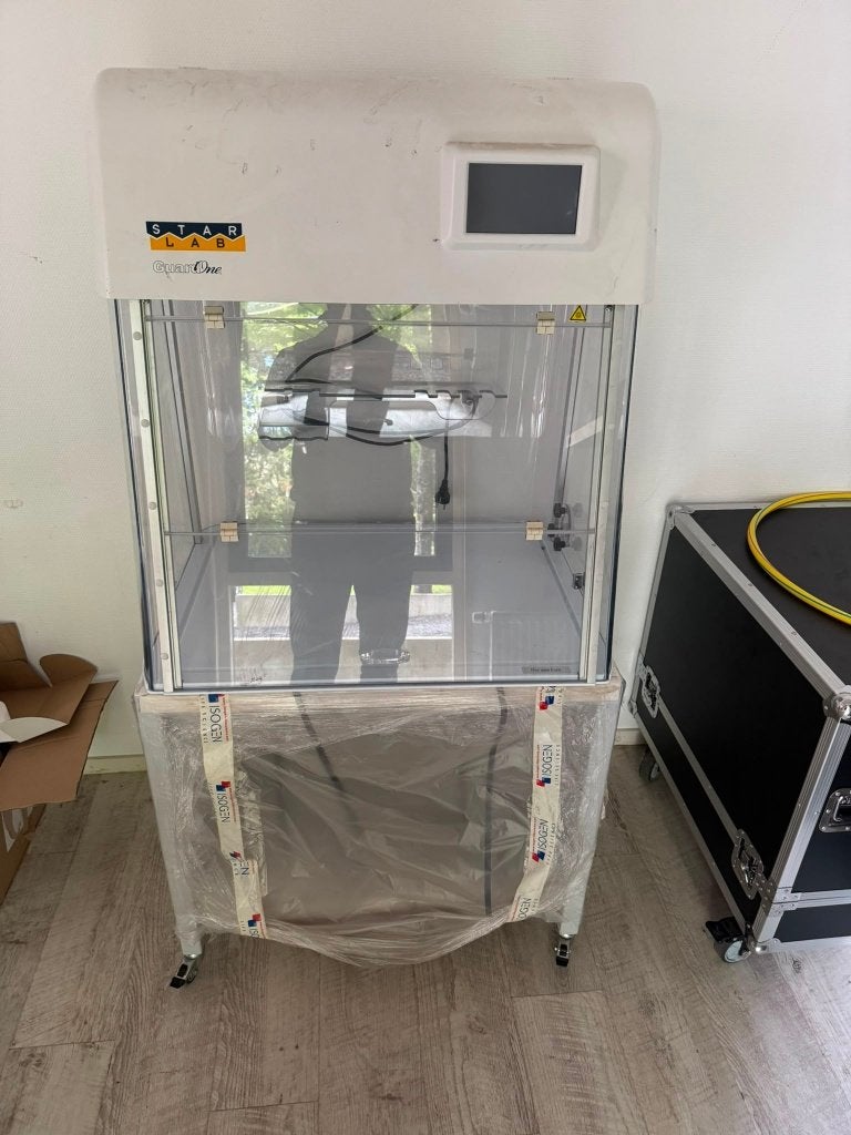 STARLAB GuardOne werkstation / PCR-kast, Ophalen, Gebruikt