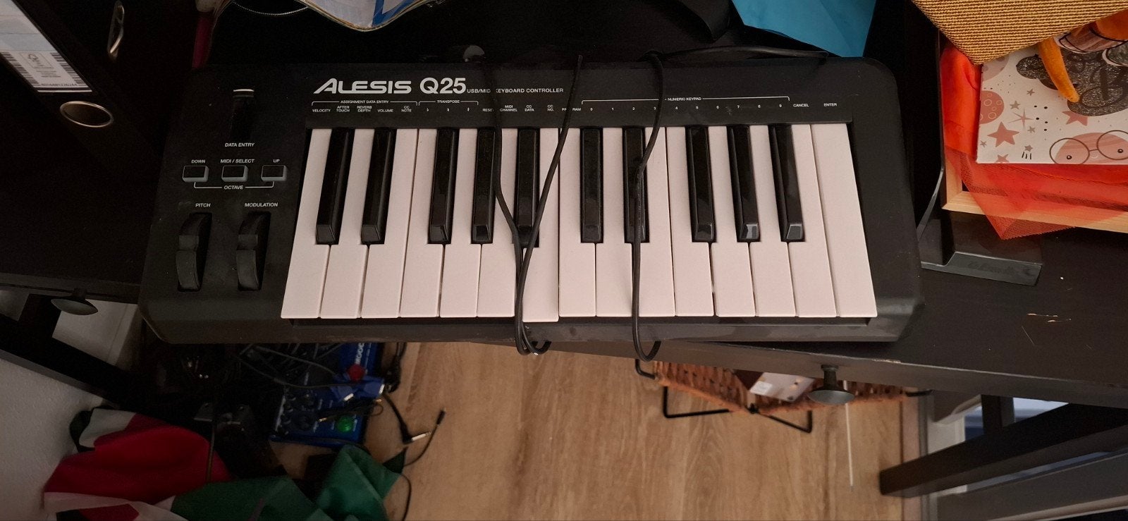 Alesis Q25, Ophalen of Verzenden, Overige aantallen, Overige merken