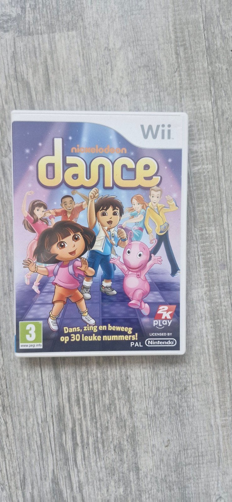 Nickelodeon Dance Wii - Dans, zing en beweeg op 30 nummers!, Muziek, Gebruikt, Eén computer, Ophalen of Verzenden