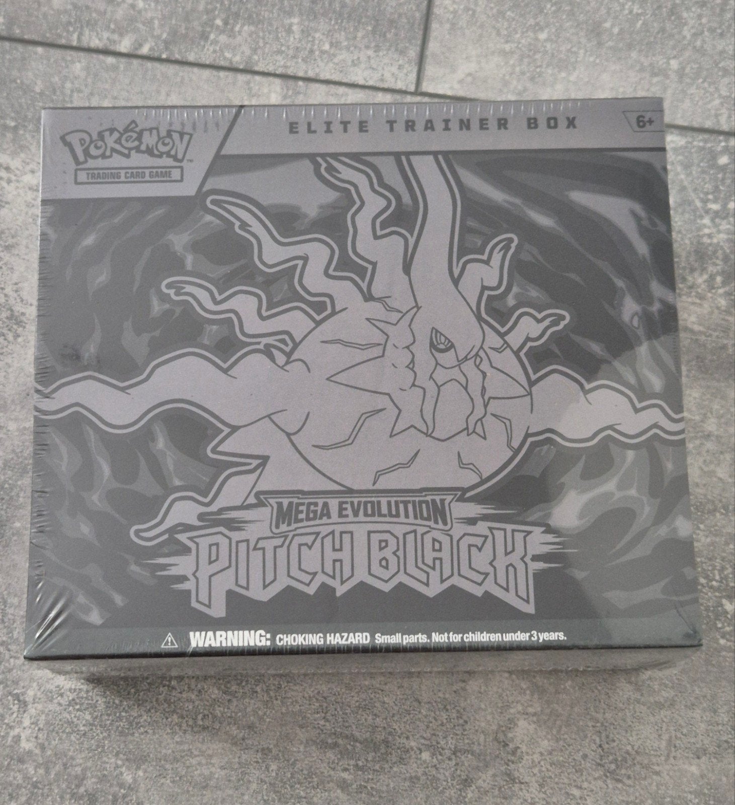 Pokémon TCG - Mega Evolution - Pitch Black - ETB, Ophalen of Verzenden, Nieuw, Boosterbox, Foil