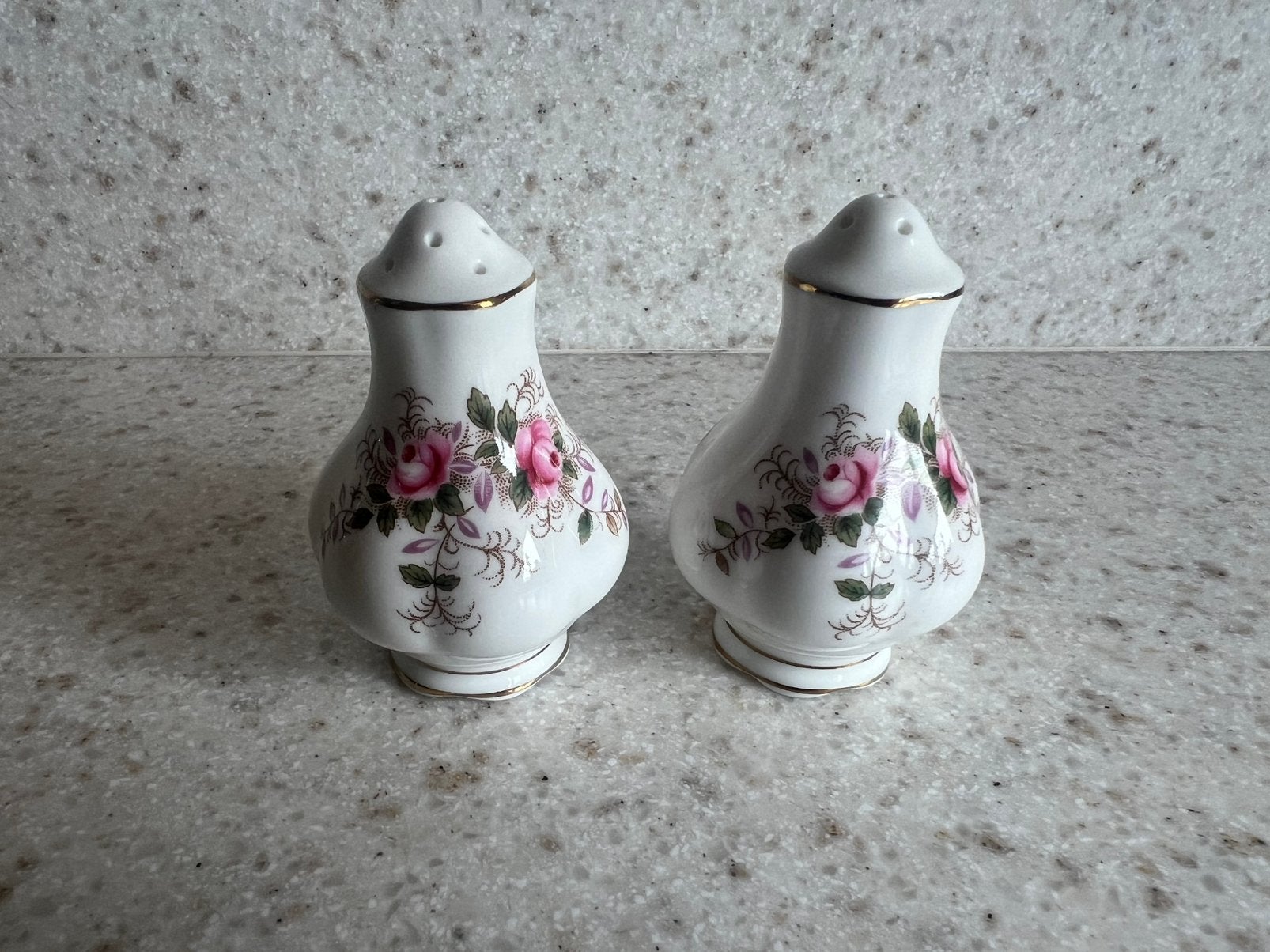 Peper en zoutstel Lavender Rose Royal Albert, Verzenden