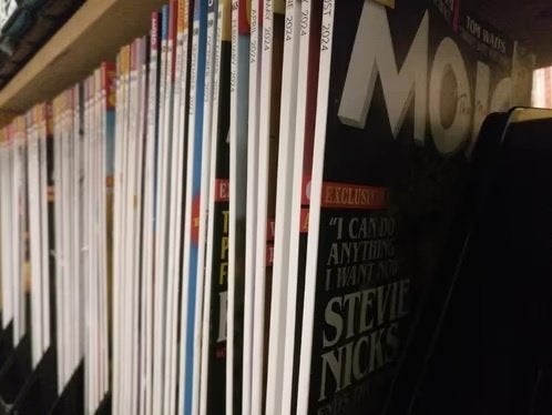 Muziekbladen Mojo (1997-2026) te koop, per stuk / alles in 1, Ophalen of Verzenden, Zo goed als nieuw, Artiest