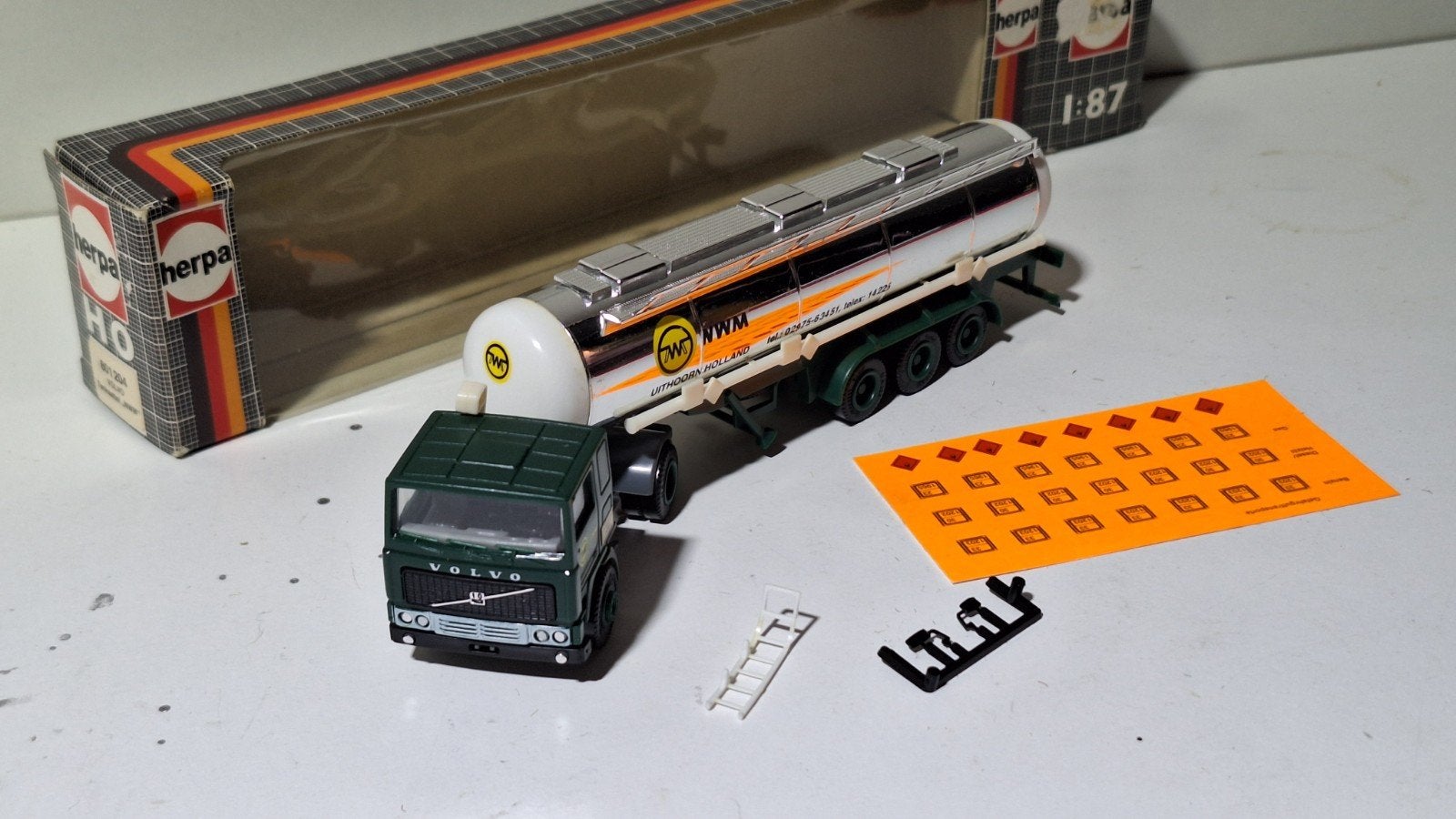 Herpa Truck met bulkoplegger NWM, Ophalen of Verzenden, Zo goed als nieuw, Bus of Vrachtwagen, Herpa