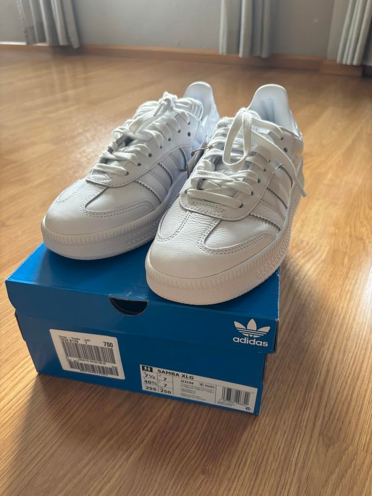 Nieuw in doos!! Originele witte Adidas Samba XLG maat 41 1/3, Ophalen of Verzenden, Nieuw, Wit, Sneakers of Gympen
