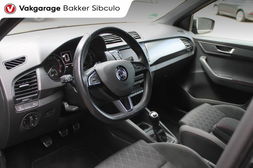 Skoda FABIA 1.0 TSI Sport business CLIMA NAVI STOELVERWARMIN, Auto's, Voorwielaandrijving, Parkeersensor, Gebruikt, 95 pk