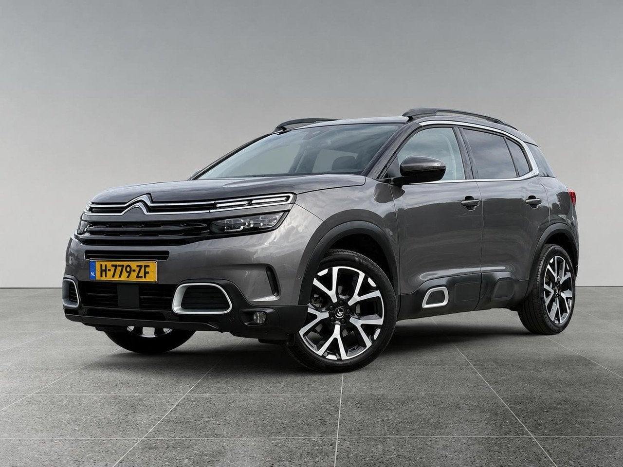 Citroën C5 Aircross Shine 1.2 Turbo 130pk | HANDSFREE A.KLE, Voorwielaandrijving, 1350 kg, Gebruikt, C5 Aircross