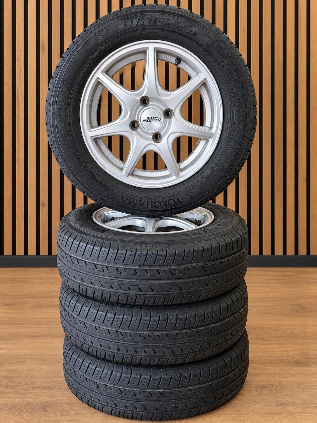 Yaris Lichtmetalen velgen met zomerbanden 14 inch, Ophalen, 14 inch, Gebruikt, Velg(en)