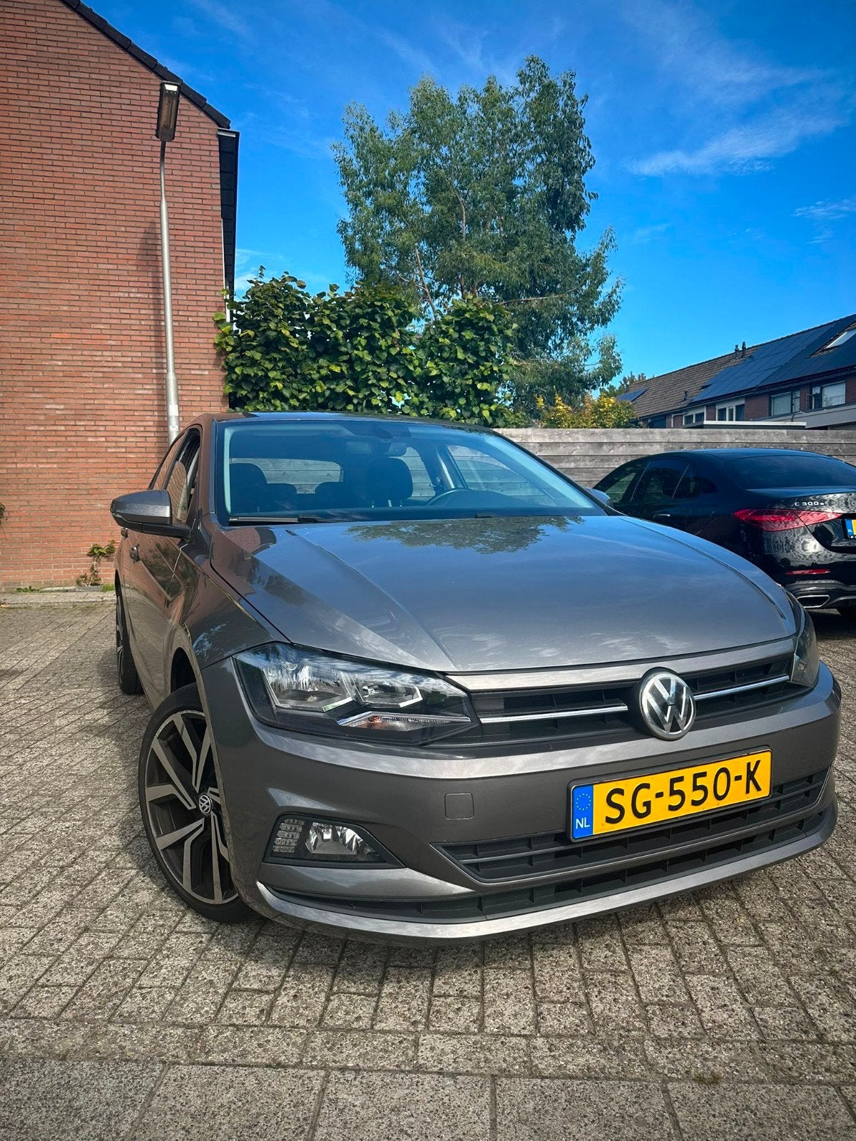 Volkswagen Polo 1.0 TSI 70KW 5D 7-2018 Grijs, Auto's, Voorwielaandrijving, Stof, 40 €/maand, 23 km/l