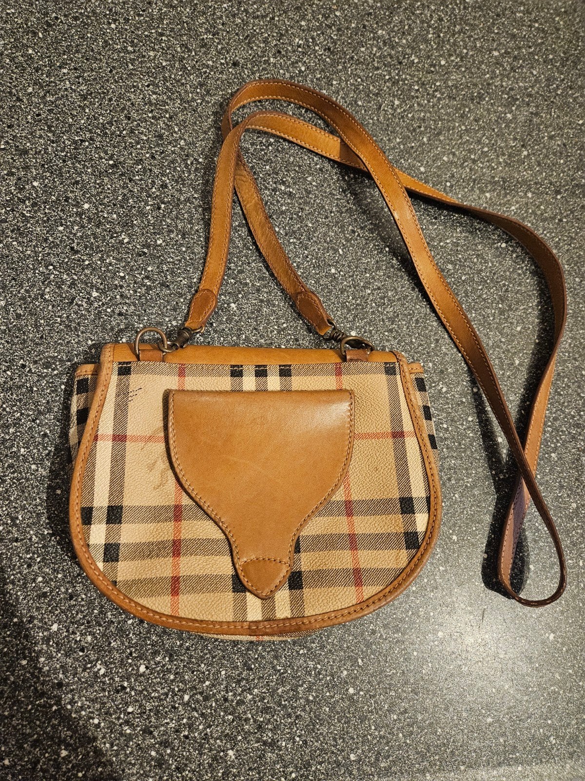 Burberry Schoudertasje - Vintage origineel, Schoudertasje, Beige, Ophalen of Verzenden, Zo goed als nieuw