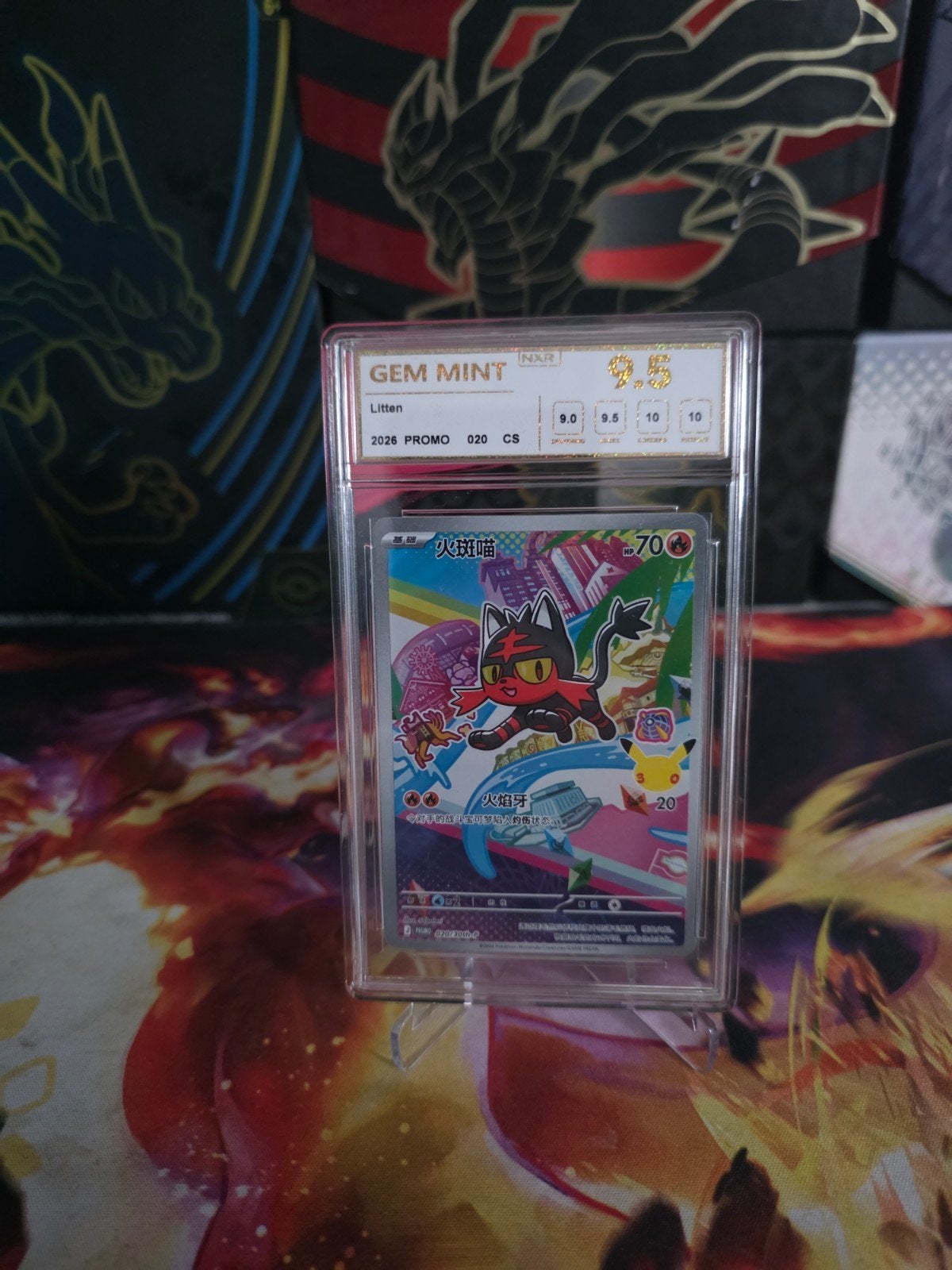 Litten Chinese NXR Grade 9.5 Pokémon Kaart, Ophalen of Verzenden, Zo goed als nieuw