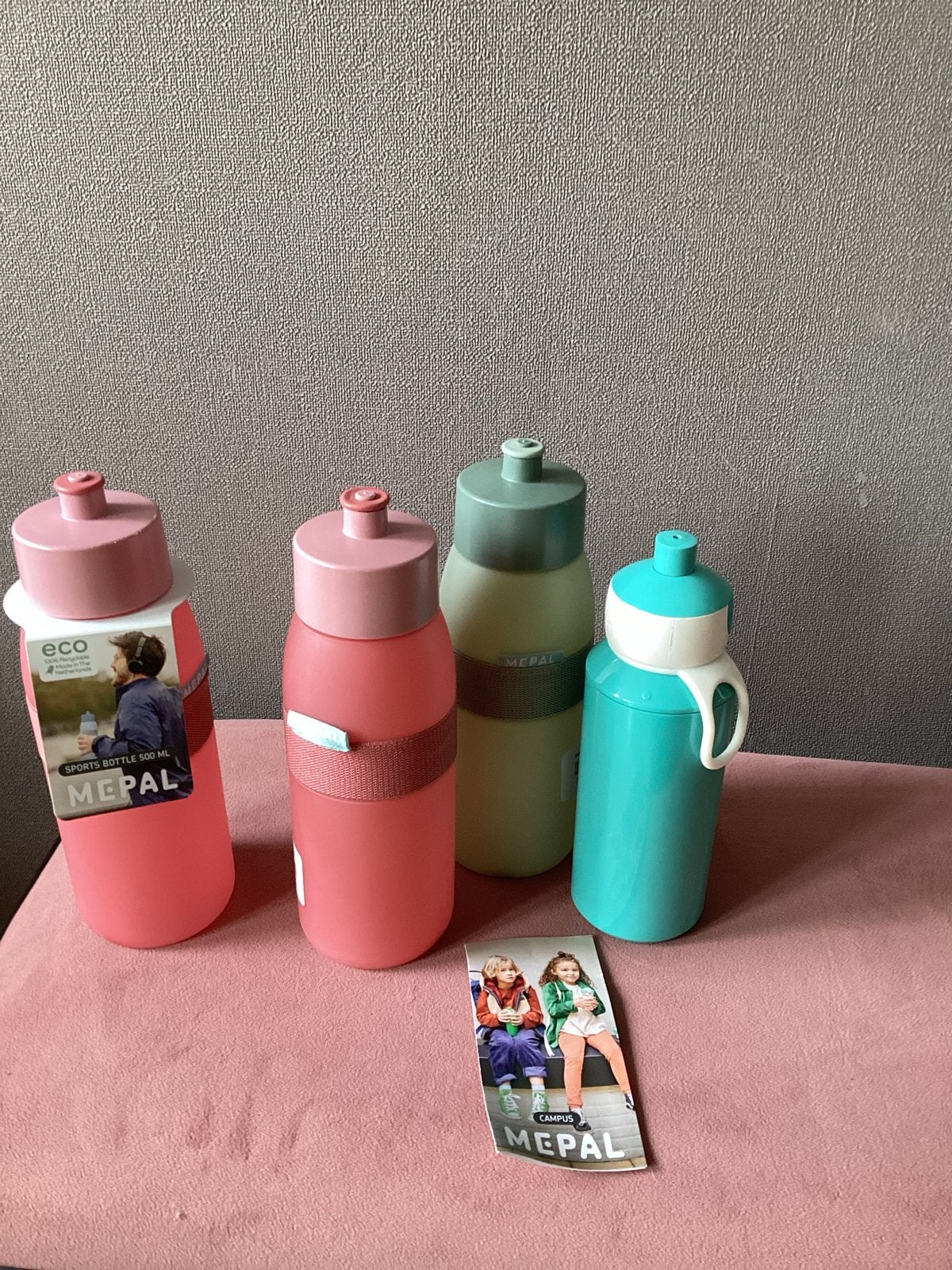 Mepal drinkflessen bidons als nieuw kerst sint 4, Overige typen, Kunststof, Ophalen of Verzenden, Zo goed als nieuw
