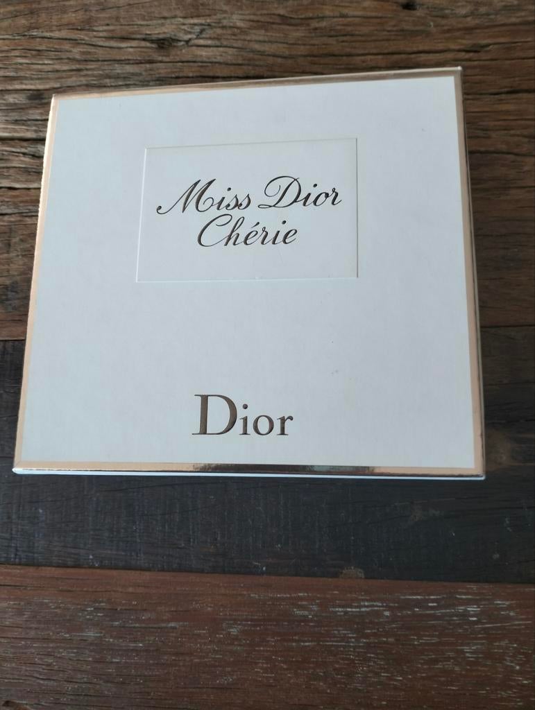 Zeldzame Dior Dames Miniatuur Set - Nieuw & Ongeopend, Sieraden, Tassen en Uiterlijk, Uiterlijk | Parfum, Ophalen of Verzenden