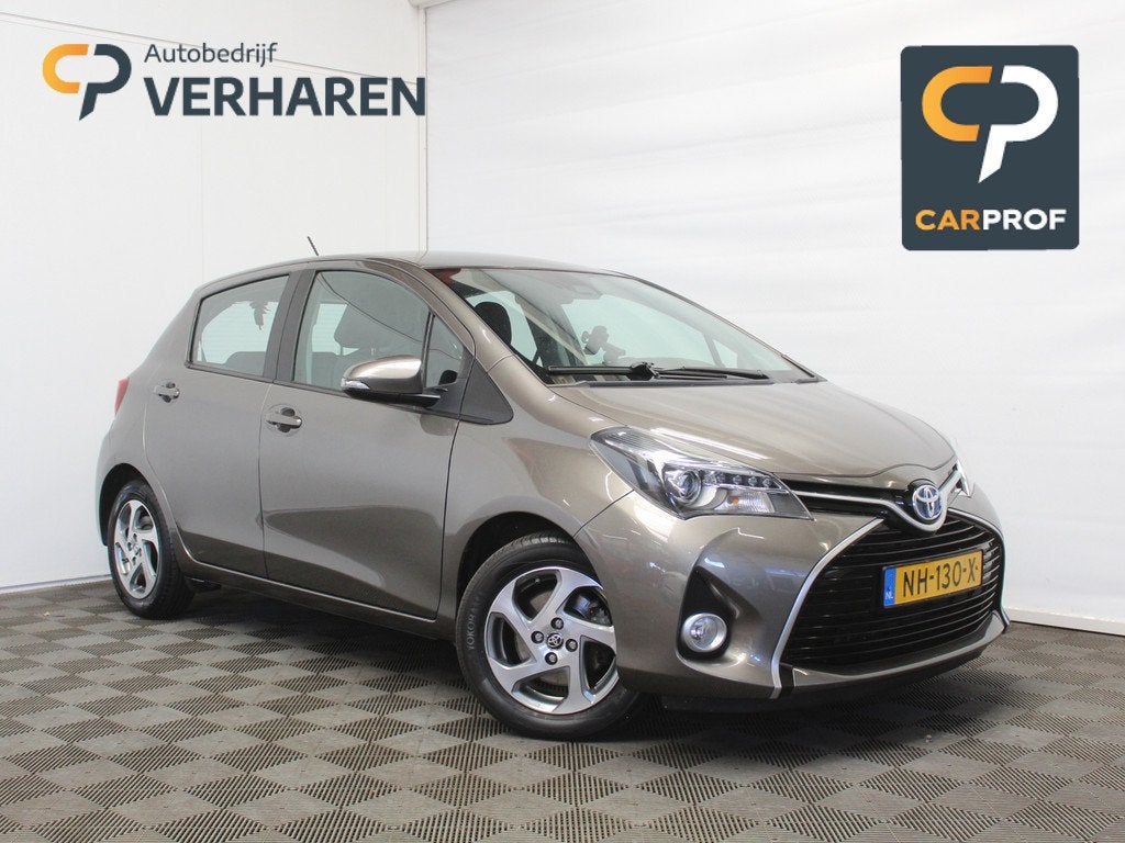 Toyota Yaris 1.5 Hybrid Trend CLIMATE | CRUISE | CAMERA | LM, Auto's, Toyota, Gebruikt, 4 cilinders, 49 €/maand, Origineel Nederlands