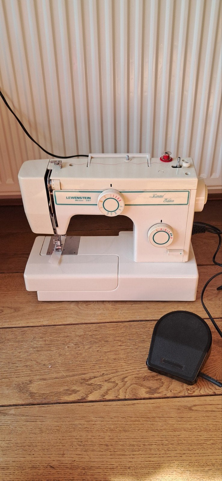 Lewenstein Limited Edition Naaimachine - Zo goed als nieuw, Ophalen, Zo goed als nieuw, Naaimachine, Lewenstein