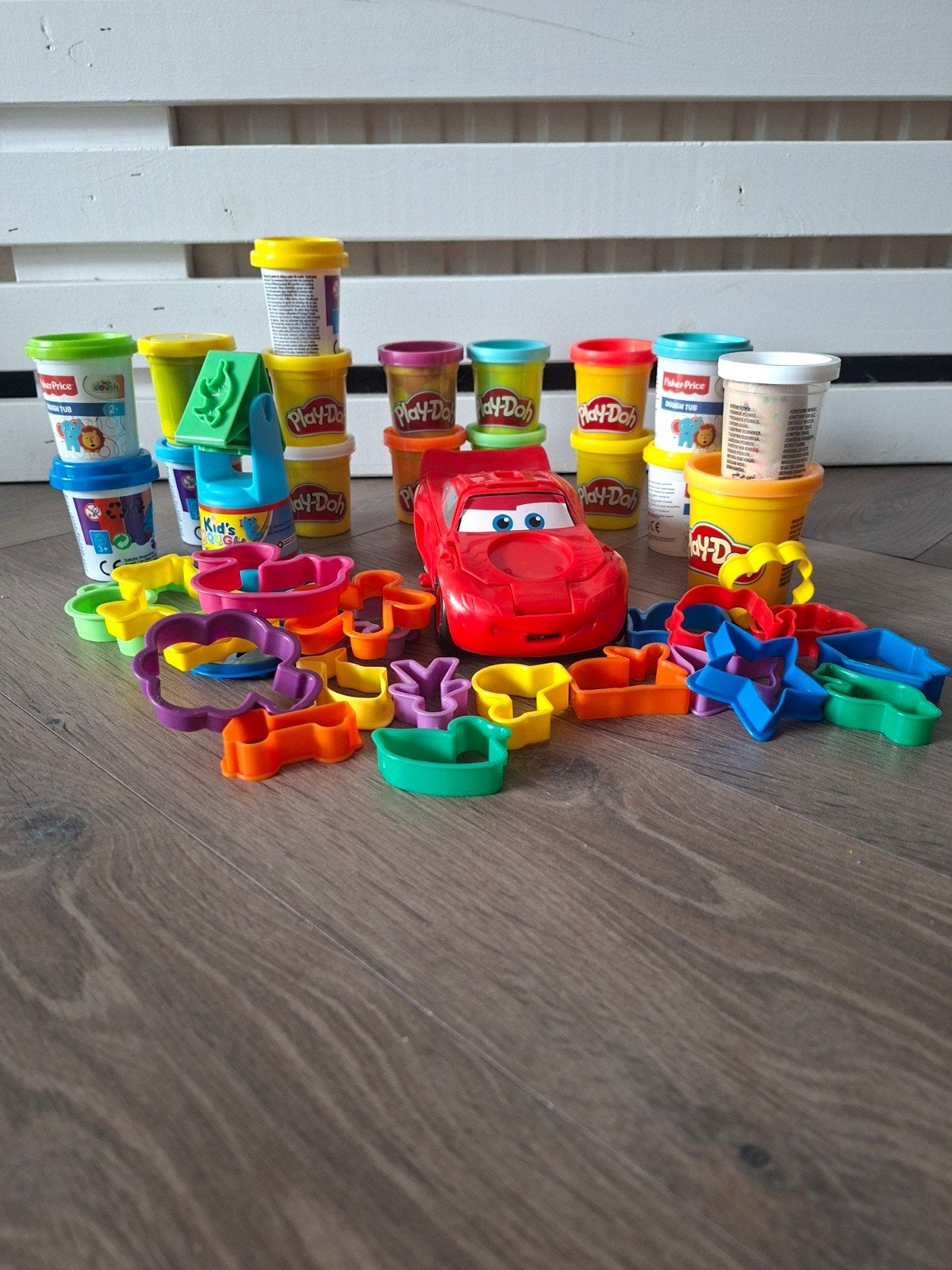 Grote Play-Doh Klei Set met Vormpjes en Cars Auto, Ophalen, Zo goed als nieuw, Jongen of Meisje