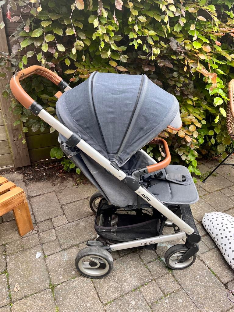 Mutsy Nexo Buggy - Compact en Fijne Reisgenoot, Kinderen en Baby's, Buggy's, Ophalen, Gebruikt, Overige merken