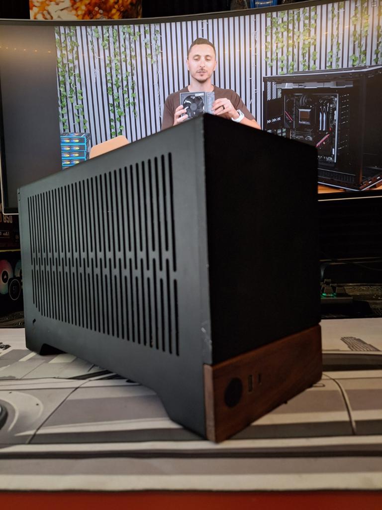 Fractal Terra en psu set, Computers en Software, Computerbehuizingen, Zo goed als nieuw, Ophalen of Verzenden