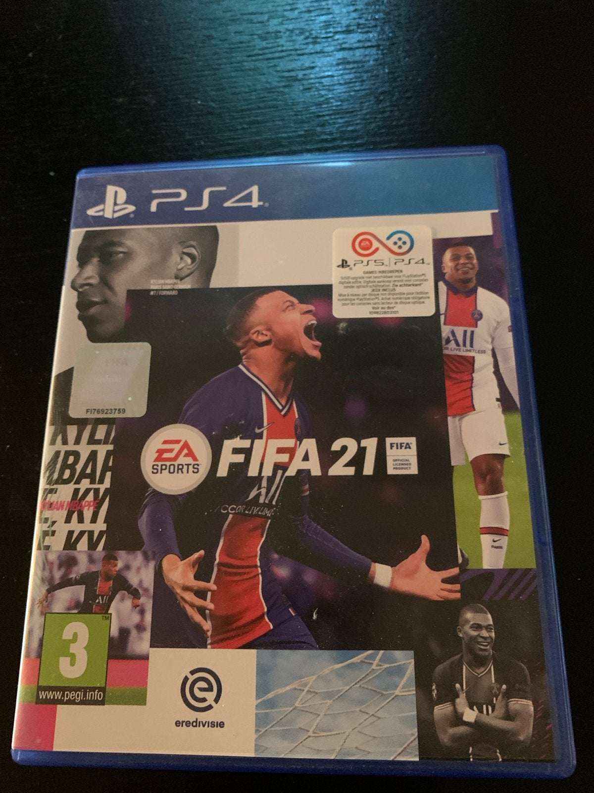 FIFA 21 PS4 (ook speelbaar op PS5), Eén computer, Ophalen of Verzenden, Zo goed als nieuw, Sport