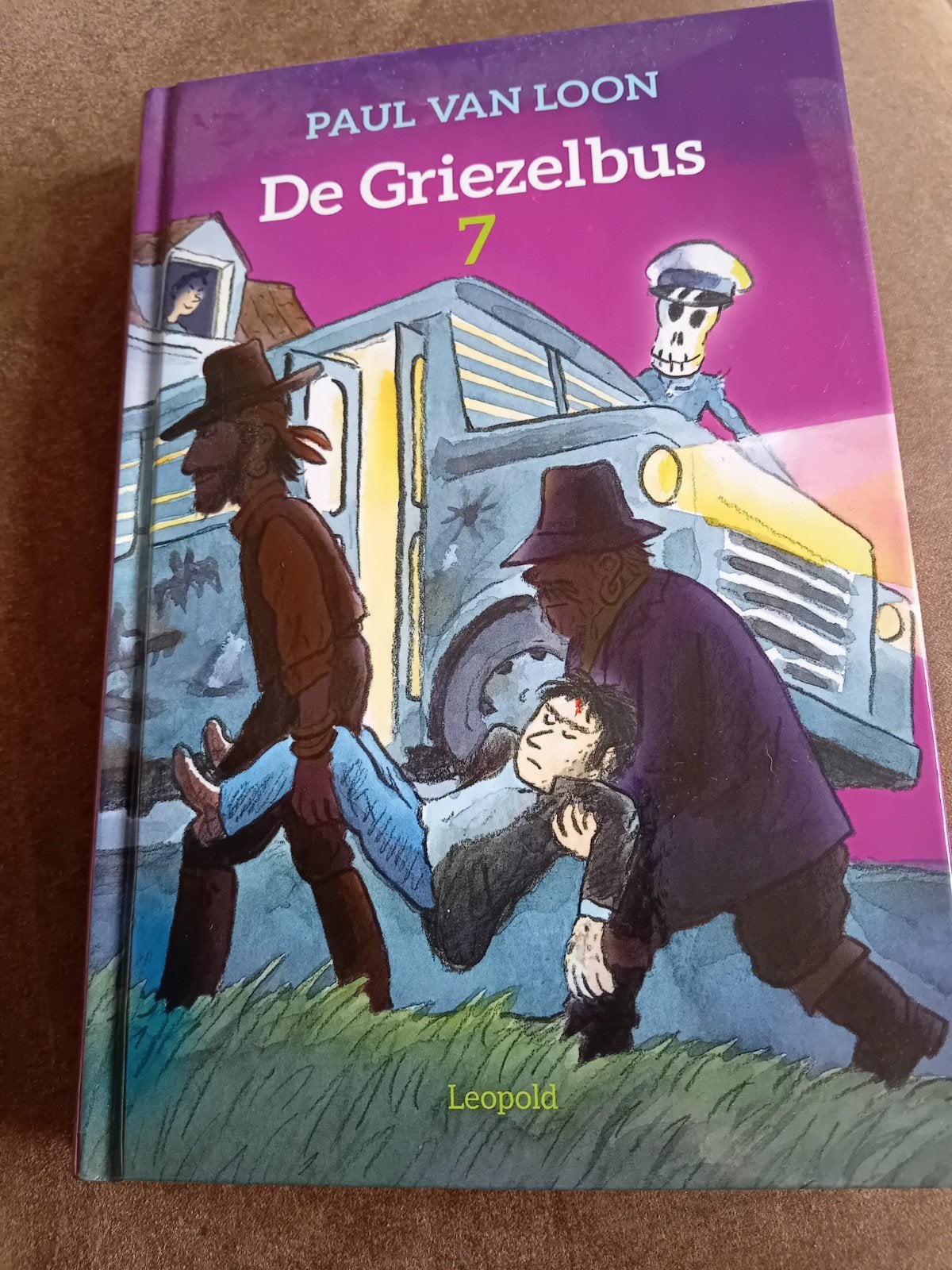 Kinderboek van Paul van Loon, Ophalen of Verzenden, Zo goed als nieuw, Paul van Loon, Fictie