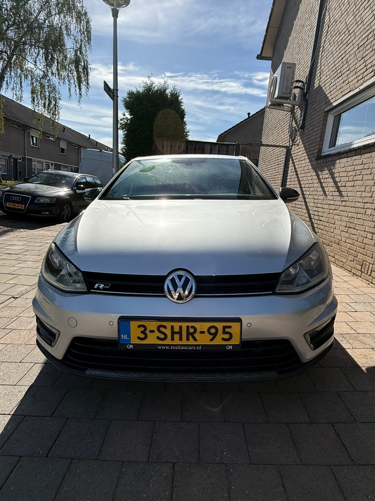 Volkswagen Golf 1.2 TSI 77KW 5D 2013 Grijs R Line uitvoering, Voorwielaandrijving, 4 cilinders, 610 kg, 49 €/maand