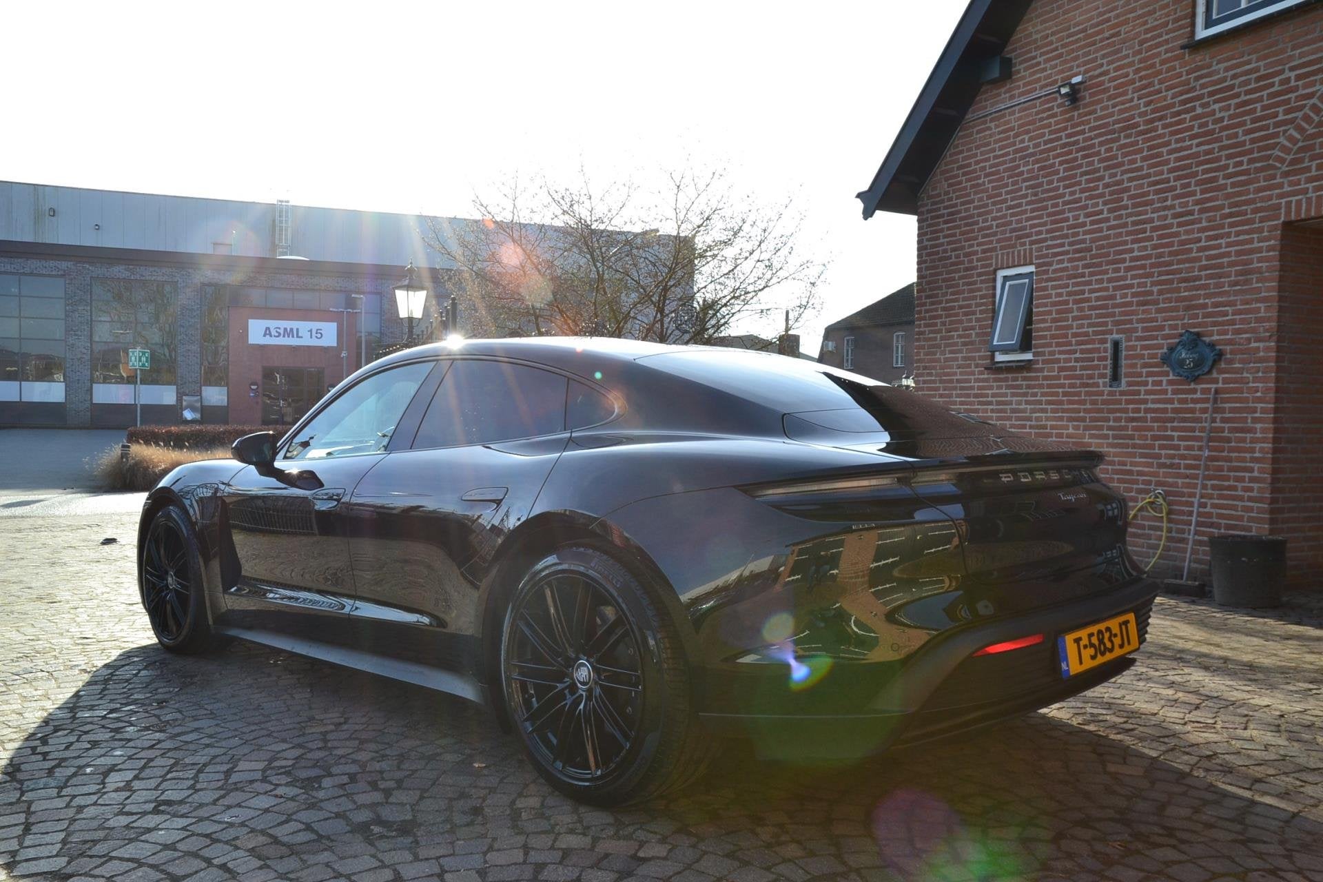 Porsche Taycan Performance 84 kWh - 544 PK - Airco - Navi+ca, Auto's, Porsche, Dealer onderhouden, Achterwielaandrijving, Gebruikt