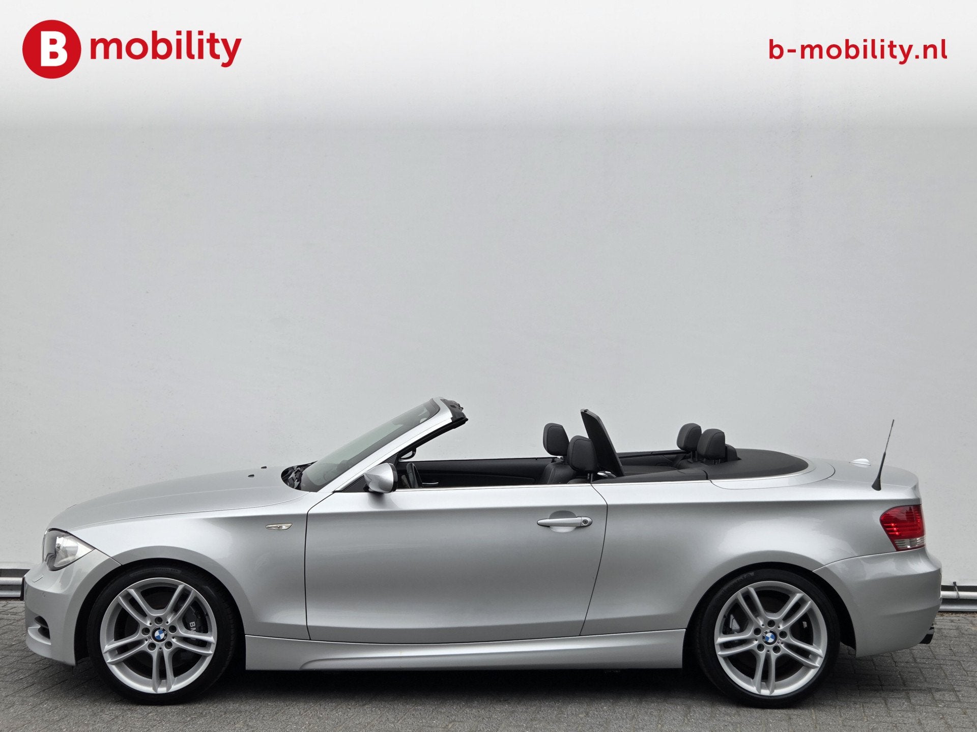 BMW 1 Serie Cabrio 135i High Executive M-Sport 6-Cilinder! D, Auto's, 1-Serie, Gebruikt, Zwart, Cabriolet