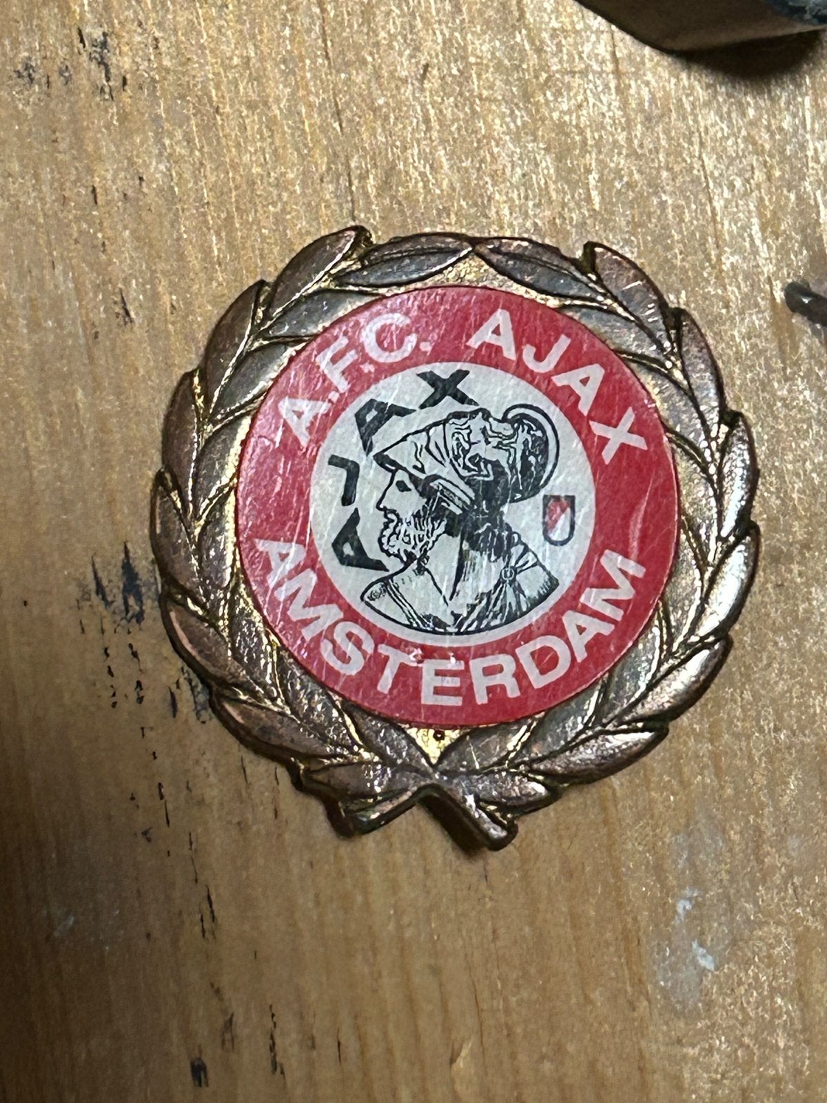 Vintage AFC Ajax Amsterdam Speldje - Coffer-London, Verzamelen, Ophalen, Gebruikt, Sport, Speldje of Pin
