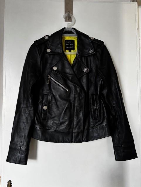 Prachtig zwart leren jasje maat 34/36 Merk Nikkie /Kate Mos, Ophalen of Verzenden, Zo goed als nieuw, Maat 34 (XS) of kleiner