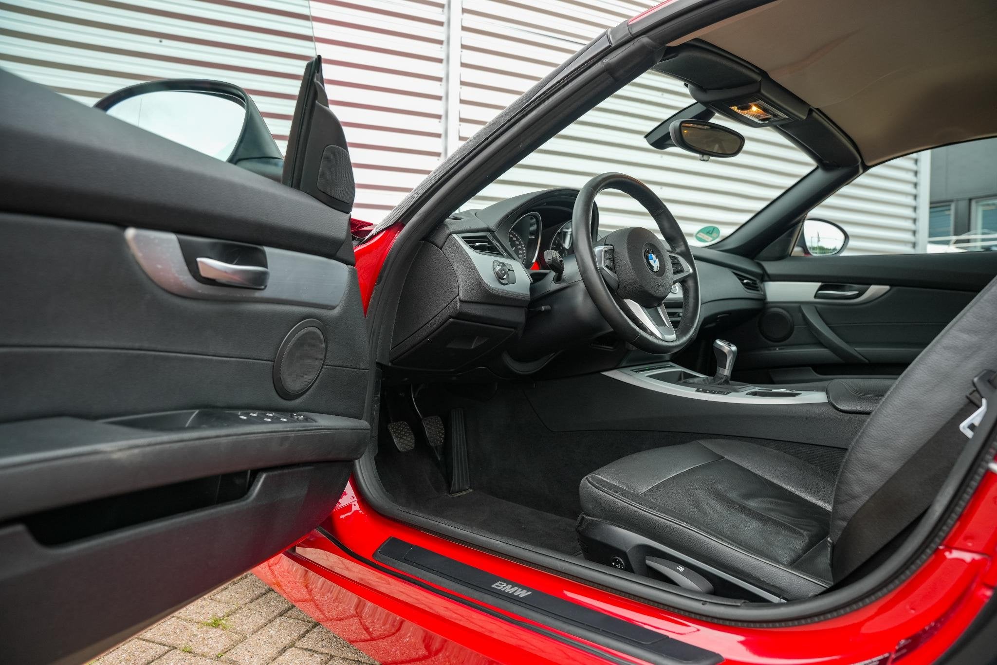 BMW Z4 Roadster sDrive20i Clima Leer Stoelverw. Xenon, Auto's, BMW, Euro 5, Gebruikt, 4 cilinders, Cabriolet