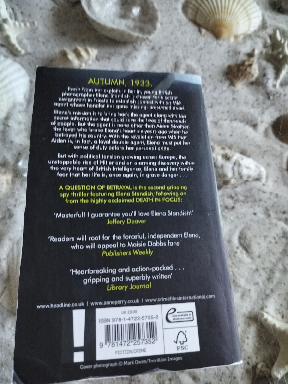 Anne Perry - A question of betrayal - English, Ophalen of Verzenden, Gelezen