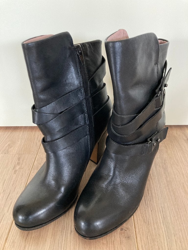 Zwarte laarsjes - Bronx, Bronx, Zwart, Lage of Enkellaarzen, Ophalen of Verzenden