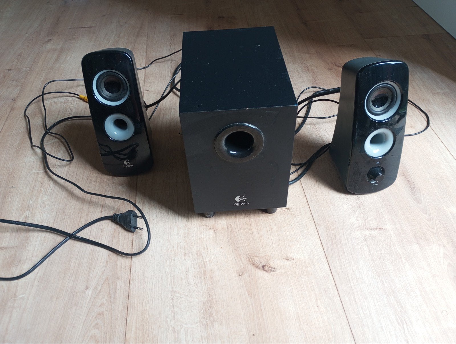 Logitech Z323 2.1 Luidsprekerset met Subwoofer, Computers en Software, Pc speakers, Ophalen of Verzenden, Gebruikt, Audiokanaal 2.1