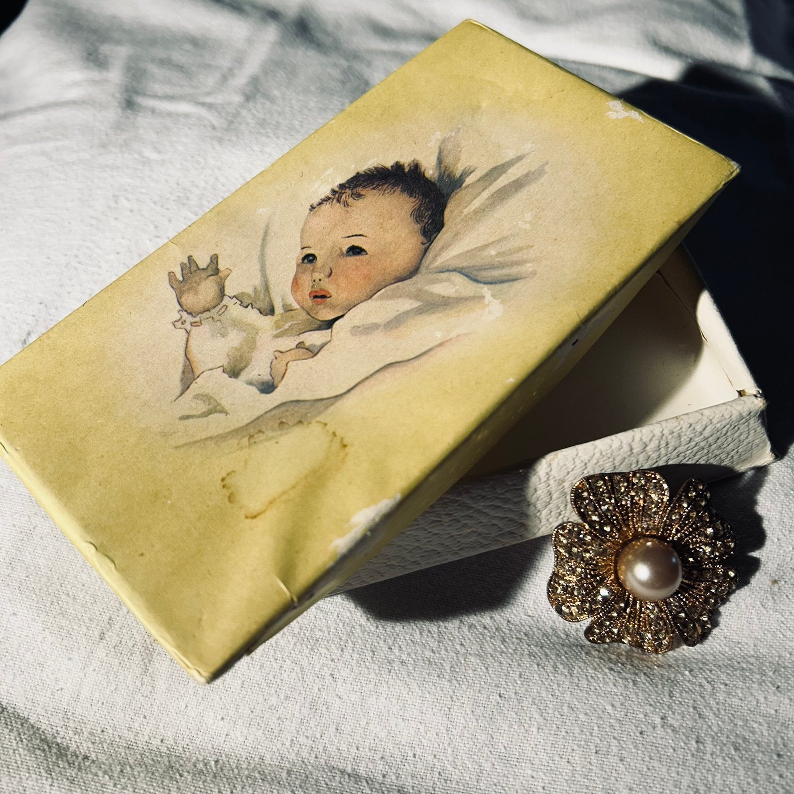 Vintage doopsuiker doosje met gratis broche, Antiek en Kunst, Ophalen of Verzenden