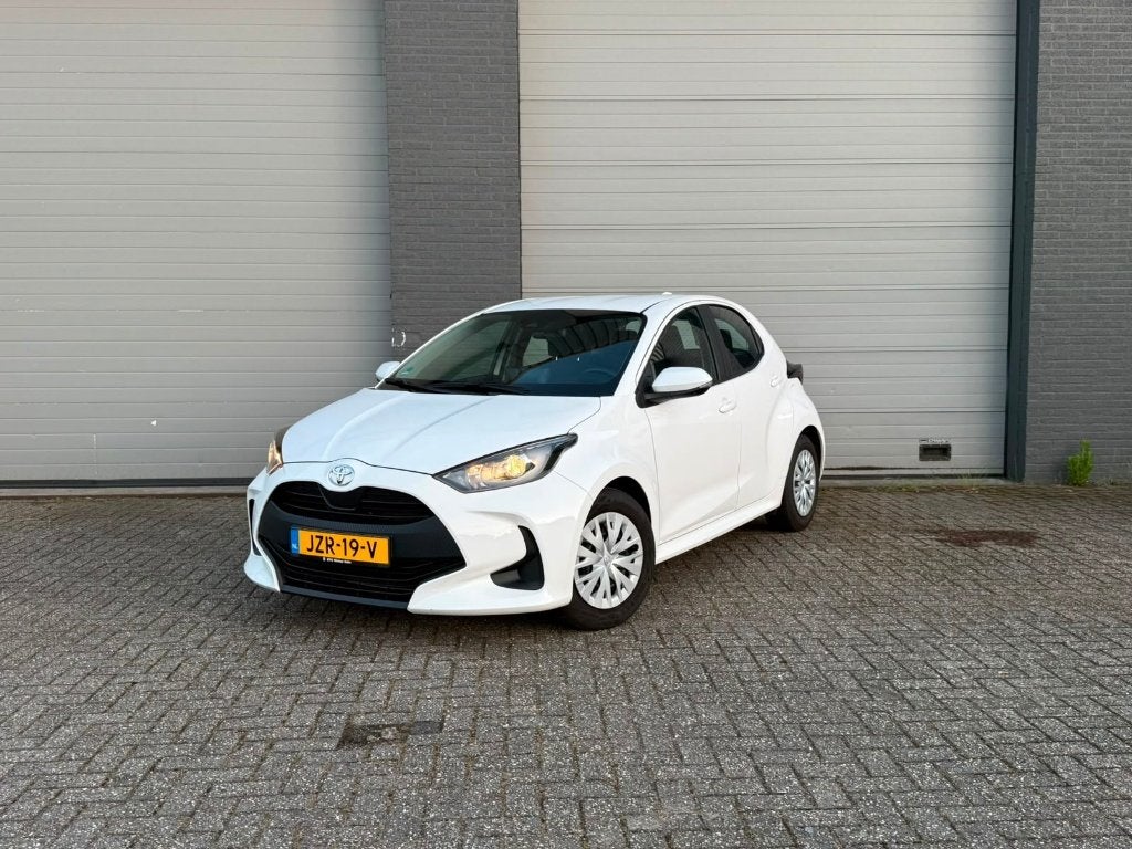 Toyota Yaris - Apple CarPlay Cruise Control Camera Airco, Auto's, Toyota, Voorwielaandrijving, 517 kg, Wit, Handgeschakeld