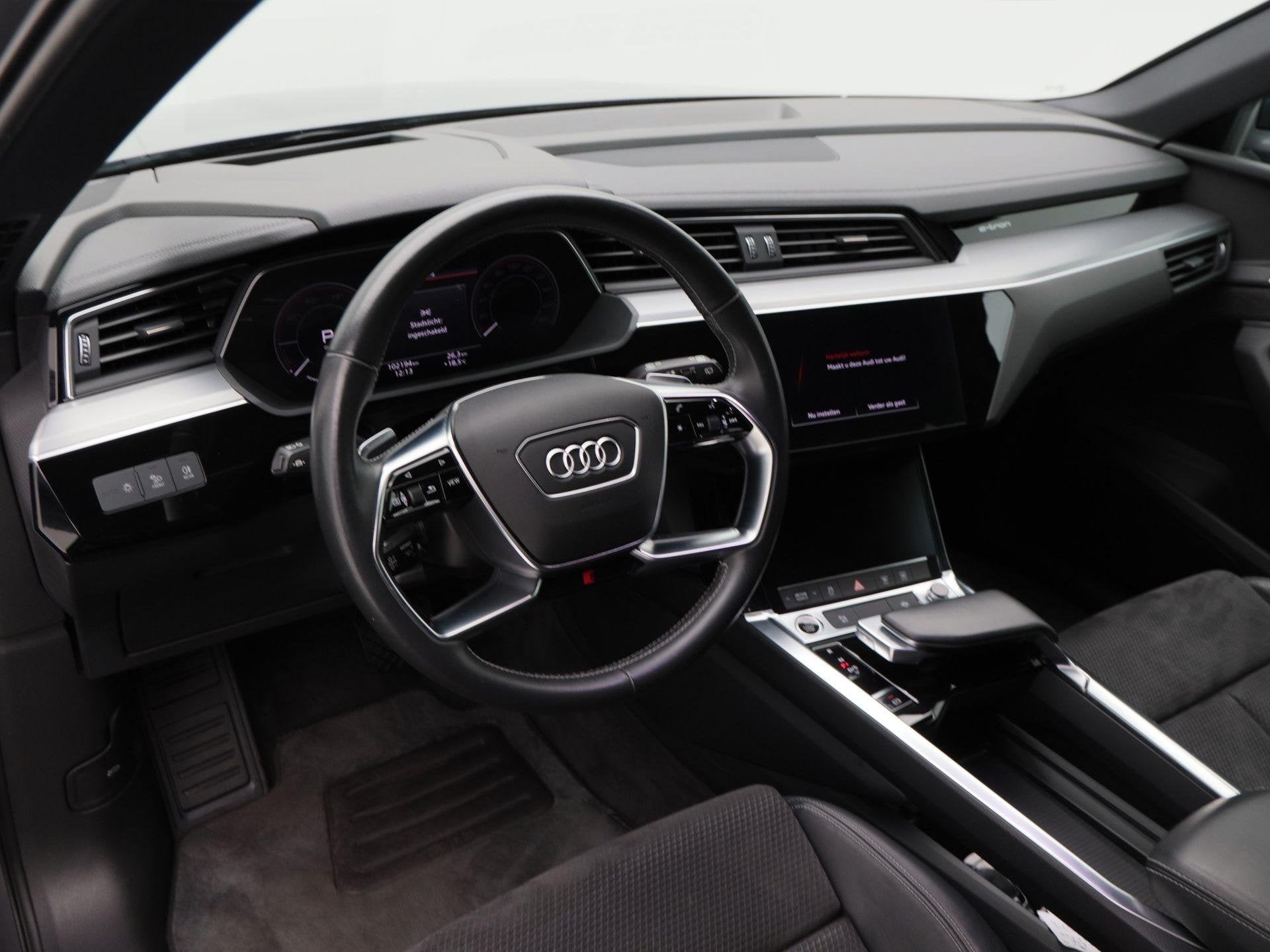 Audi e-tron 55 quattro Business edition Plus 95 kWh 409 Pk |, Automaat, 131 €/maand, Startonderbreker, Zwart