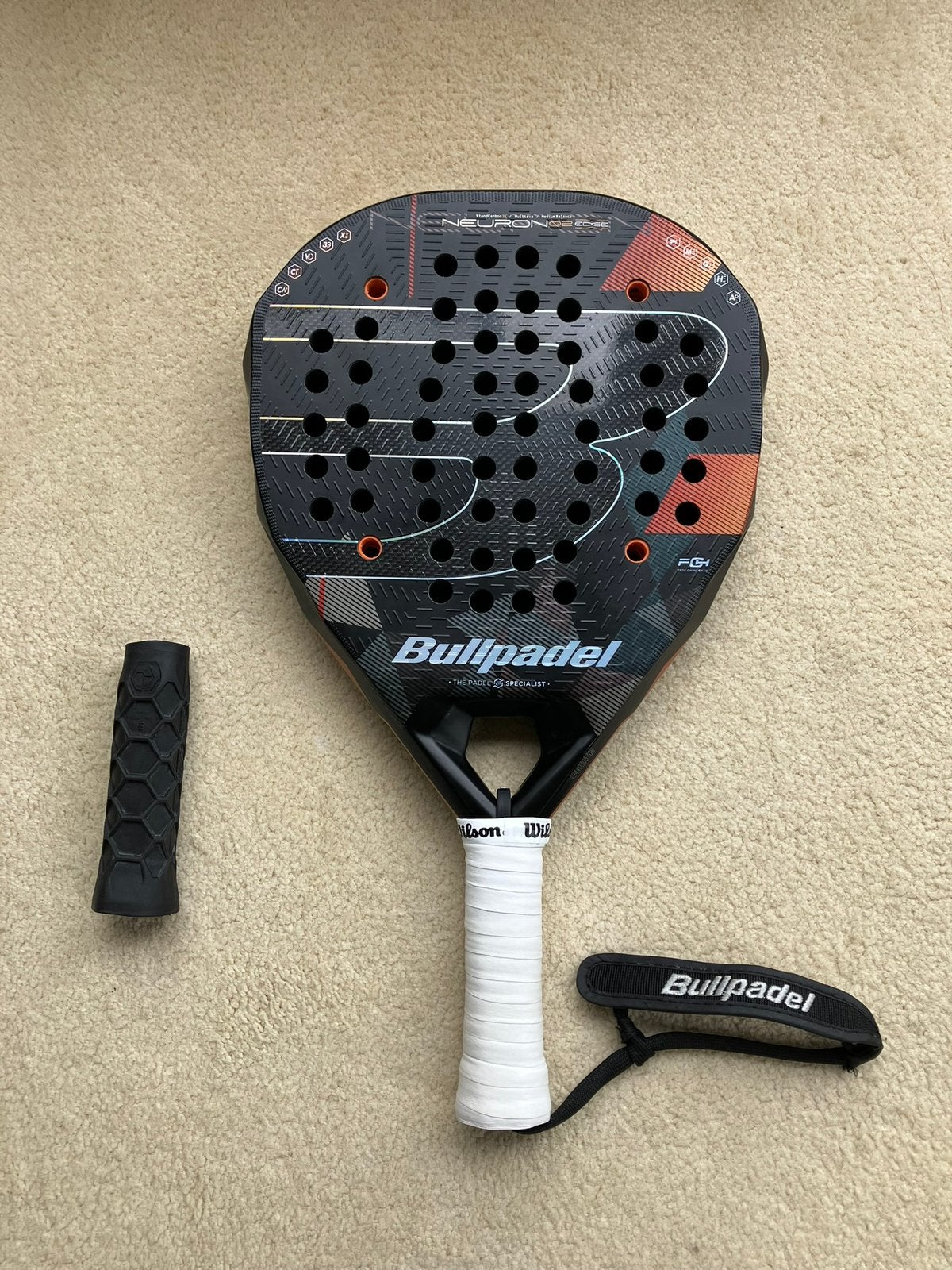 Bullpadel Neuron 02 edge 2026, Sport en Fitness, Padel, Ophalen of Verzenden, Zo goed als nieuw