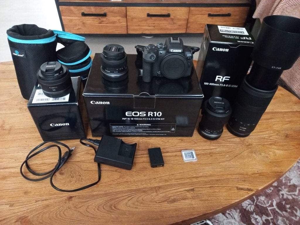 Canon R10 met 4 lenzen compleet., Audio, Tv en Foto, Fotocamera's Digitaal, Ophalen, Canon, Zo goed als nieuw, 8 keer of meer