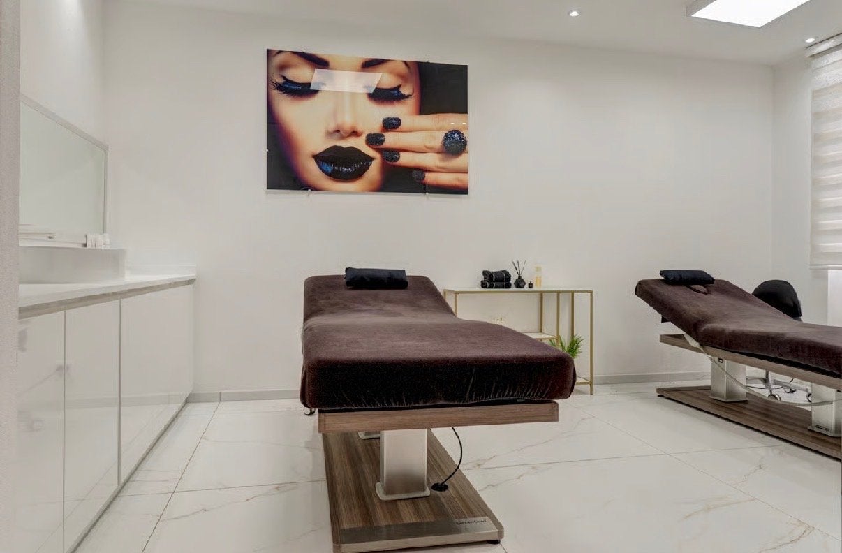 Wonen én ondernemen: Luxe praktijk/salon aan huis (152m²), Zakelijke goederen, Bedrijfs Onroerend goed, Koop, Woon- Werkruimte