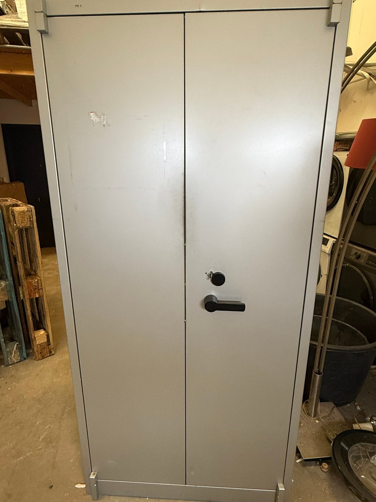 Grote brandkast / kluis met legplanken – 195 x 93 x 50 cm, Huis en Inrichting, Ophalen, Gebruikt