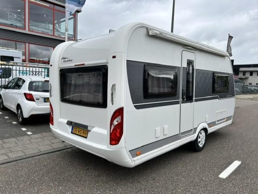 Hobby Excellent 460 UFE, Caravans en Kamperen, Overige typen, Rondzit, Hobby, Bedrijf