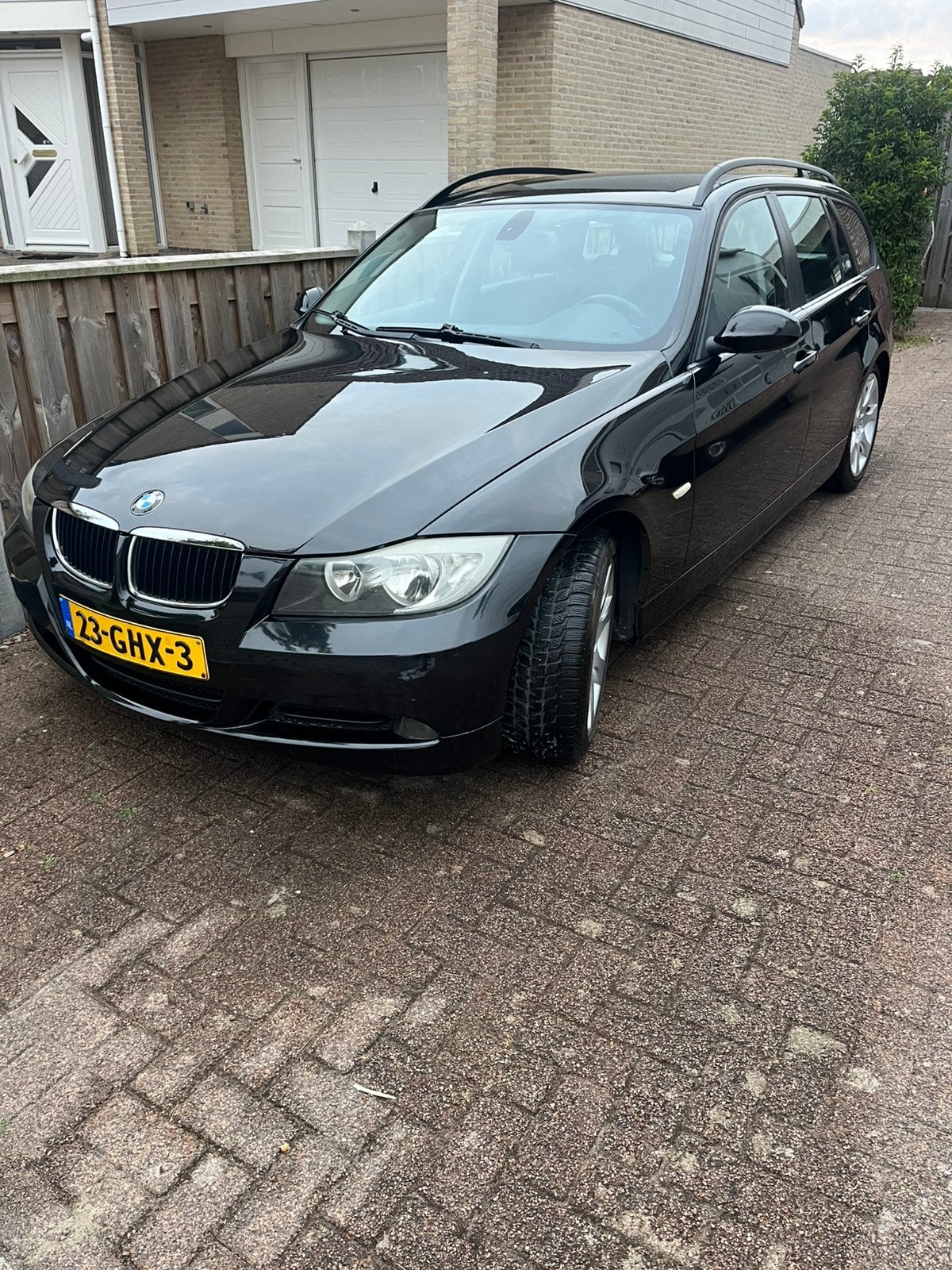 BMW 3-Serie 2.0 318 I Touring 2008 Zwart, Zwart, Zwart, Handgeschakeld, Particulier