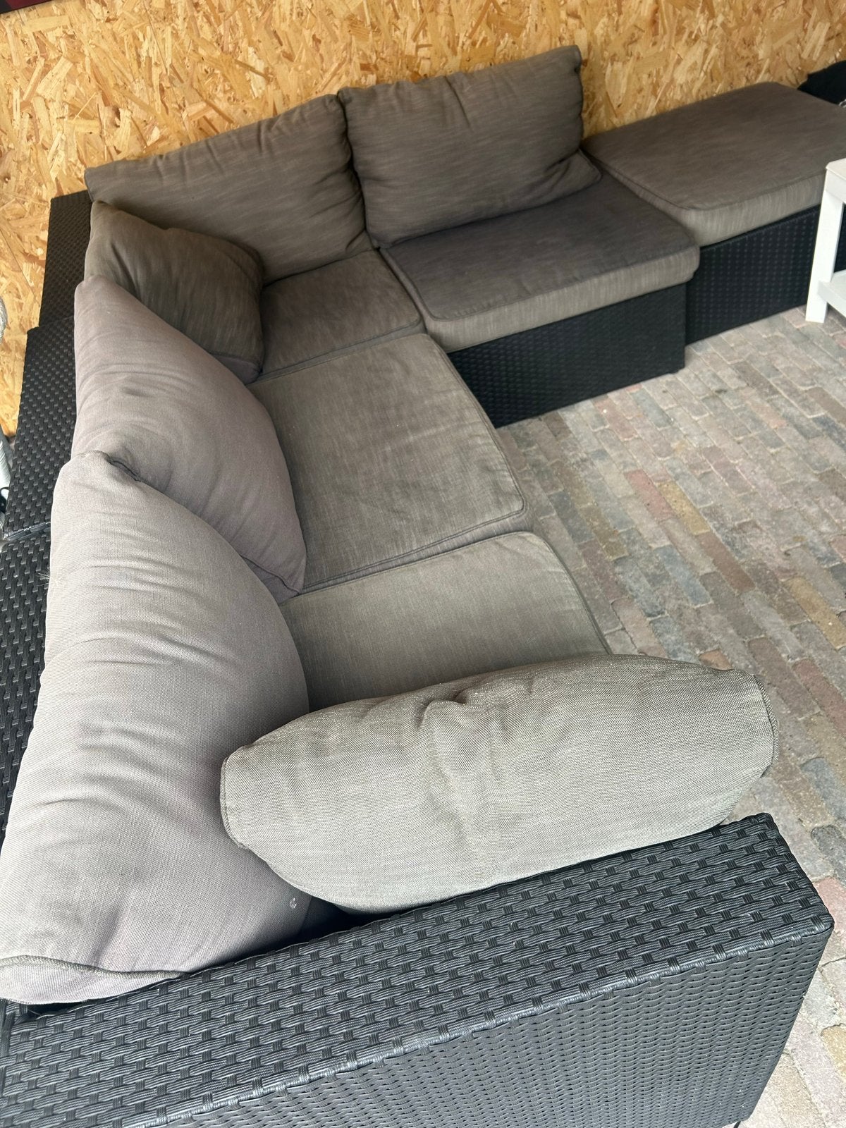 Comfortabele Wicker Loungeset met Kussens, Tuin en Terras, Tuinsets en Loungesets, Ophalen, 5 zitplaatsen, Gebruikt, Loungeset