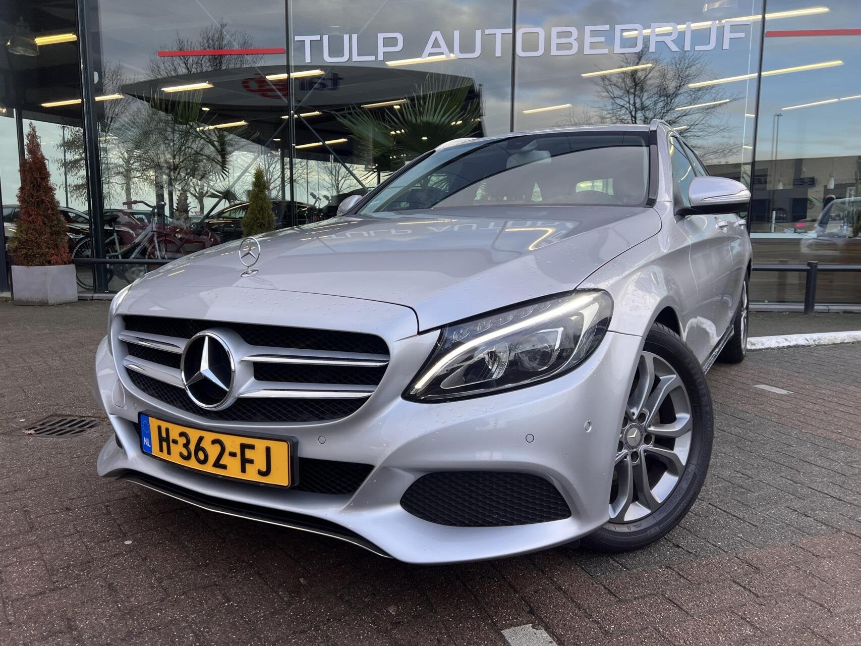 Mercedes C-klasse Estate 180 Prestige Automaat Weinig km!, Automaat, Achterwielaandrijving, Leder en Stof, 1595 cc