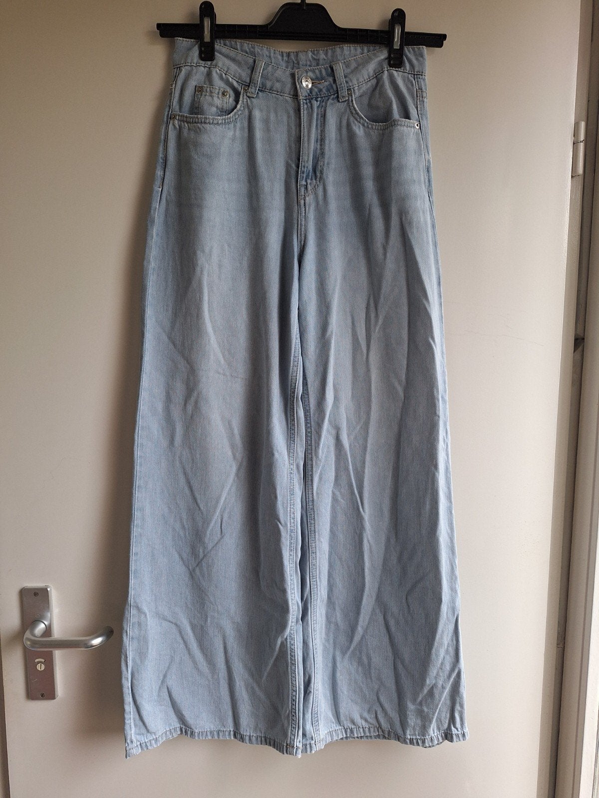 H&M baggy super wide leg mt 32 /34 xs, Kleding | Dames, Spijkerbroeken en Jeans, H&M, Ophalen of Verzenden, Blauw, W27 (confectie 34) of kleiner