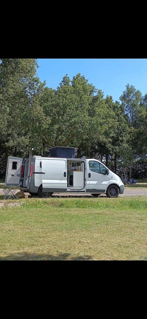 Opel Vivaro (L2H1) Camperbus 2009, Buscamper of Camperbus, Koelkast, Tot en met 2, Particulier