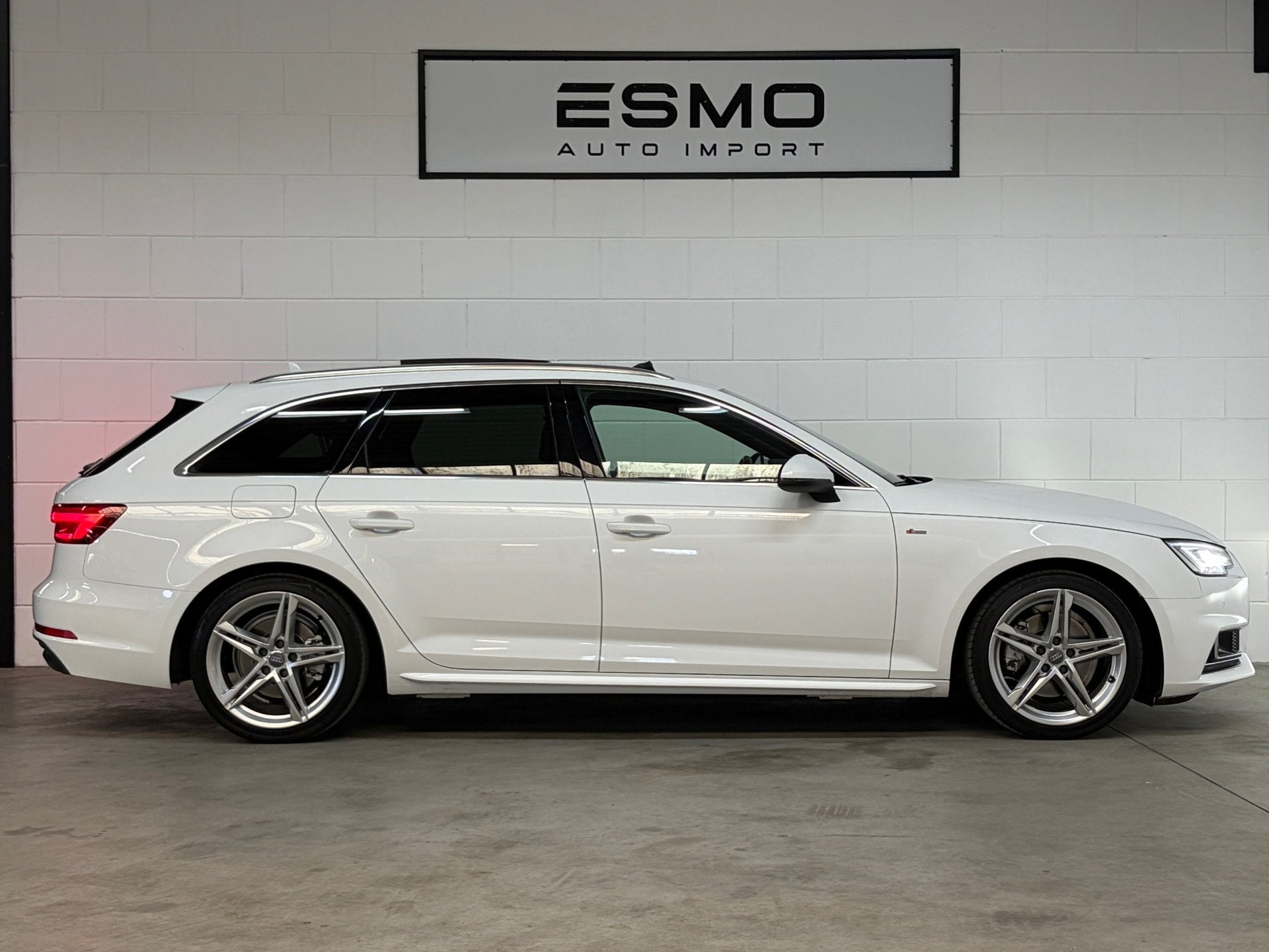 Audi A4 Avant 1.4 TFSI Sport S-line edition Panoramadak ACC, Auto's, Gebruikt, 4 cilinders, 150 pk, Wit