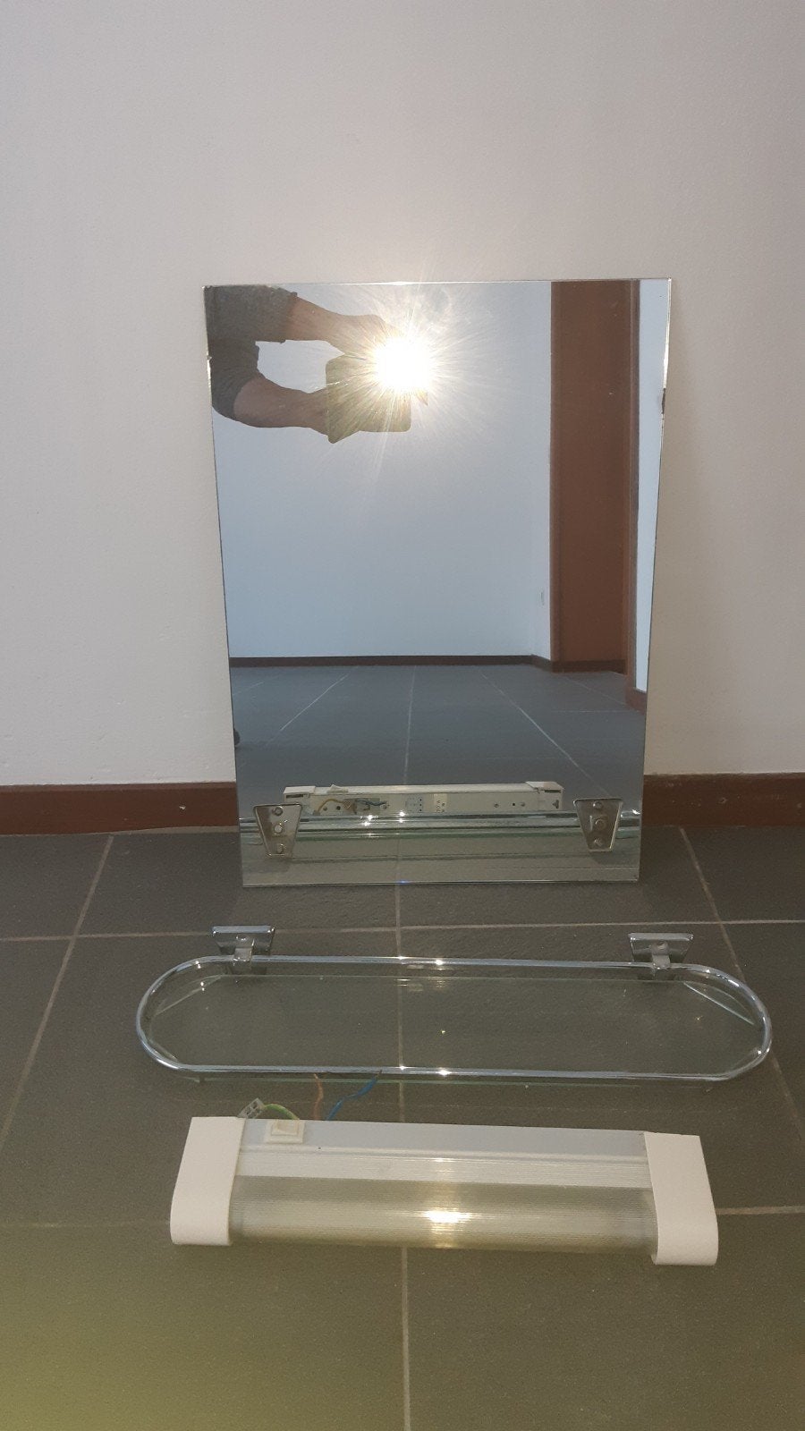 vintage spiegel, planchet en verlichting badkamer, Huis en Inrichting, Ophalen