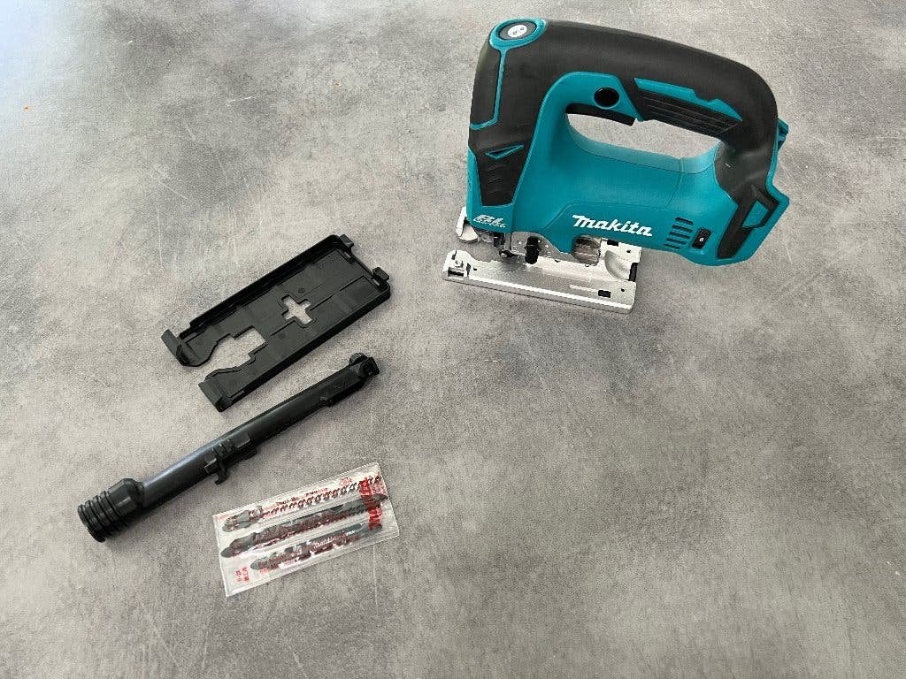 MAKITA 18V BRUSHLESS DECOUPEERZAAG DJV182ZJ D-Greep ZAAG, Overige typen, Nieuw, Ophalen of Verzenden, Hardhout