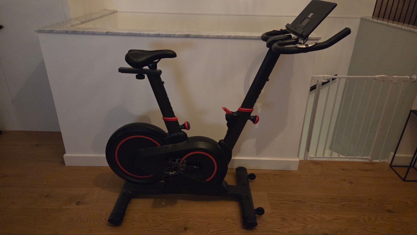 Magnetische Hometrainer X7 - Zo goed als nieuw, Sport en Fitness, Ophalen, Zo goed als nieuw, Metaal, Benen